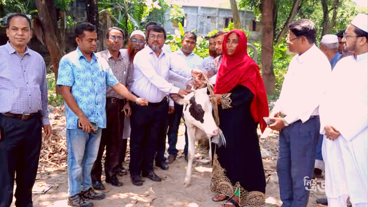 আম্বিয়ার পাশে ডক্টরস্ এগ্রোভেট-newsedge4