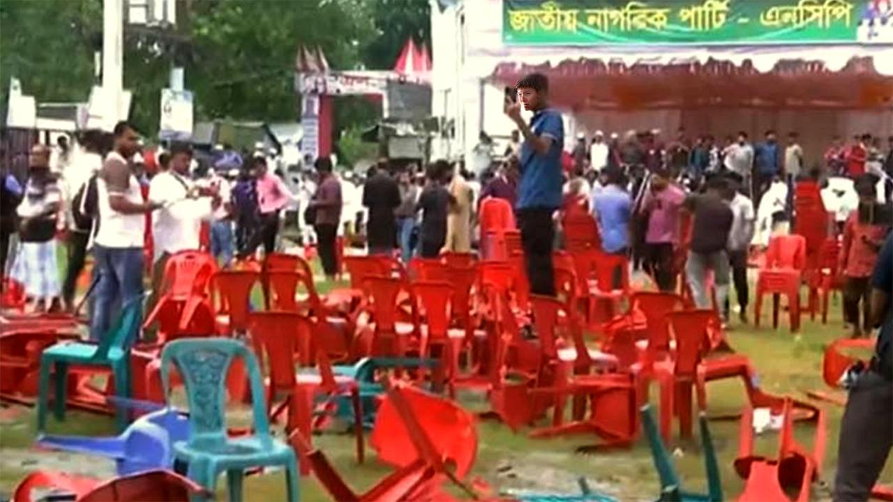 এনসিপির সমাবেশস্থলে হামলা ও ভাঙচুর-newsedge4