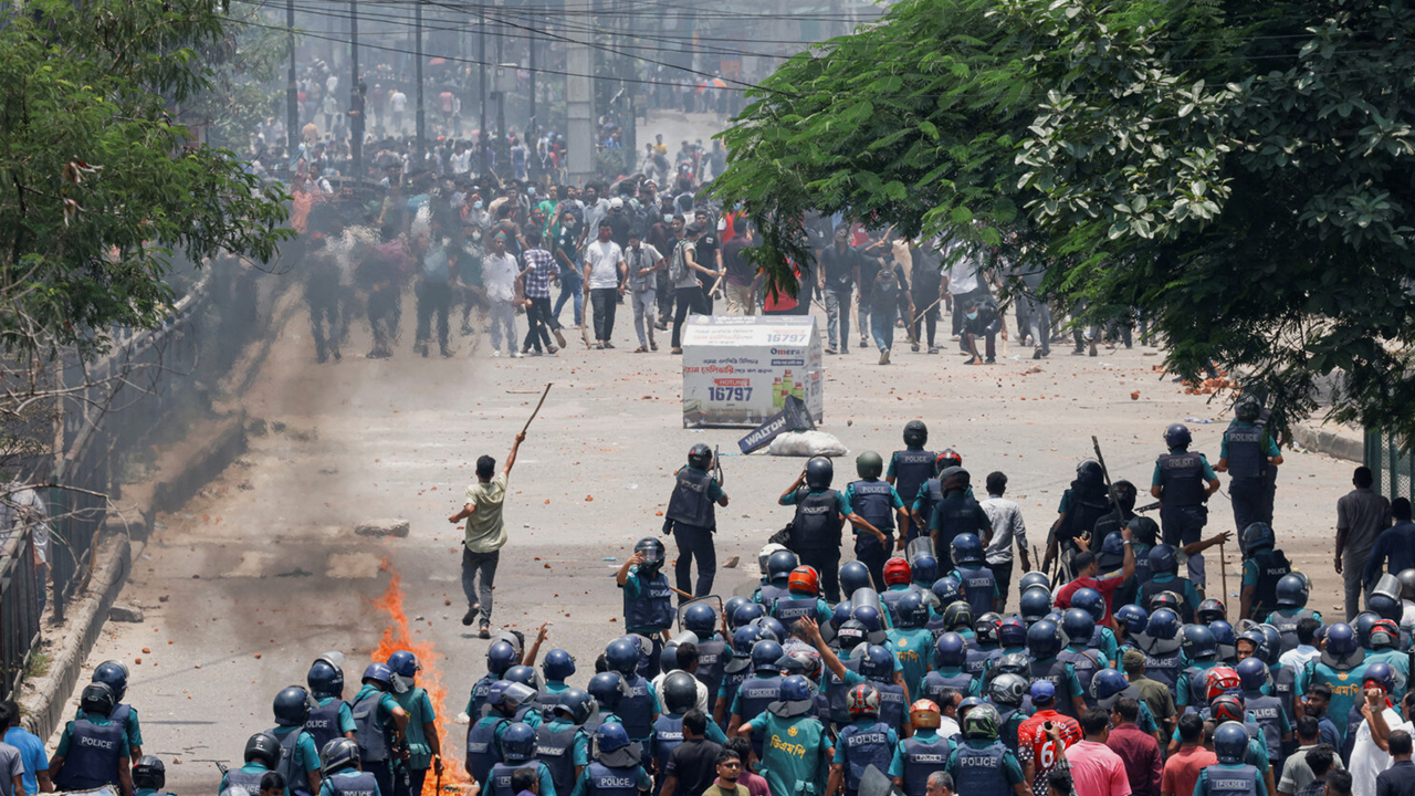 জুলাই গণঅভ্যুত্থানে নিহত অজ্ঞাত ৬ জনের মরদেহ দাফন সম্পন্ন-newsedge4