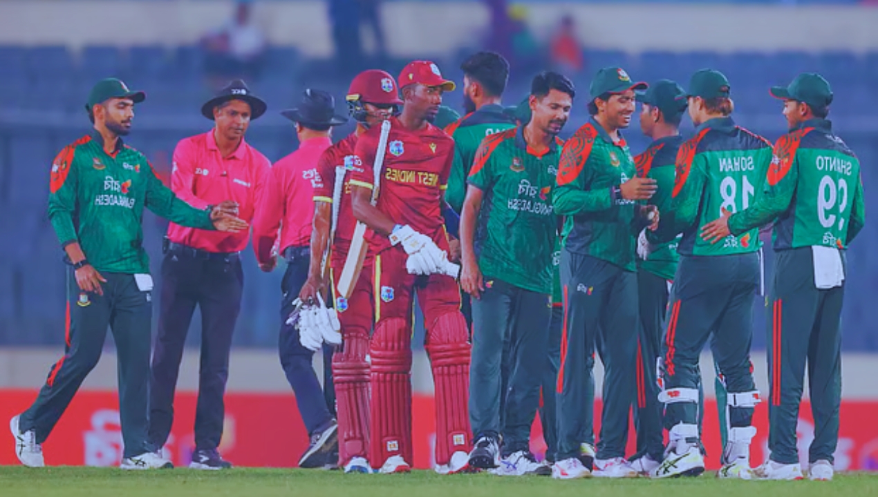 ওয়ানডেতে দ্বিতীয় বৃহত্তম ব্যবধানে হারল ওয়েস্ট ইন্ডিজ