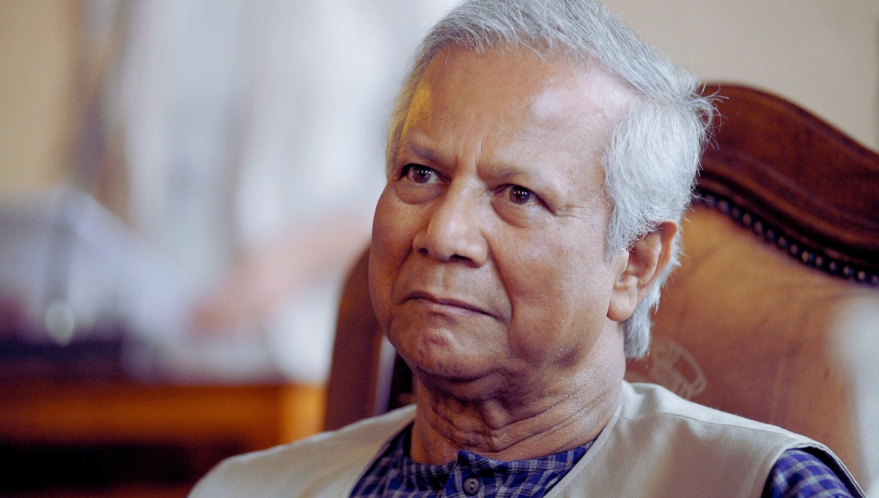 সচেতন নাগরিক হিসেবে কেন্দ্রে যাওয়ার আহ্বান প্রধান উপদেষ্টার