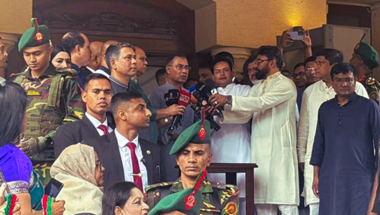 প্রধানমন্ত্রী তারেক রহমানের ঈদবার্তা: দল-মত ছাড়িয়ে ঐক্যবদ্ধ বাংলাদেশ গড়ার প্রত্যয়!