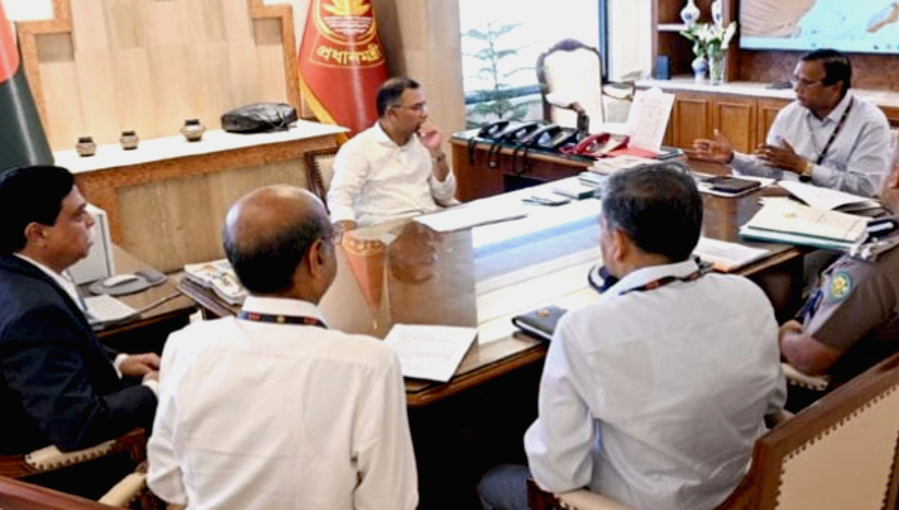 উচ্ছেদ হওয়া হকারদের দ্রুত পুনর্বাসনের নির্দেশ প্রধানমন্ত্রী-newsedge24