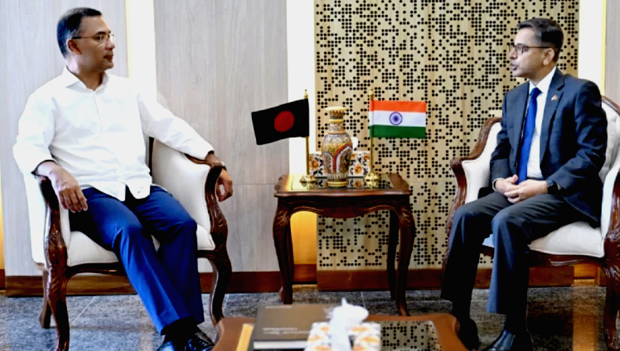 প্রধানমন্ত্রীর সঙ্গে ভারতীয় হাইকমিশনার প্রণয় ভার্মার সৌজন্য সাক্ষাৎ-newsedge24