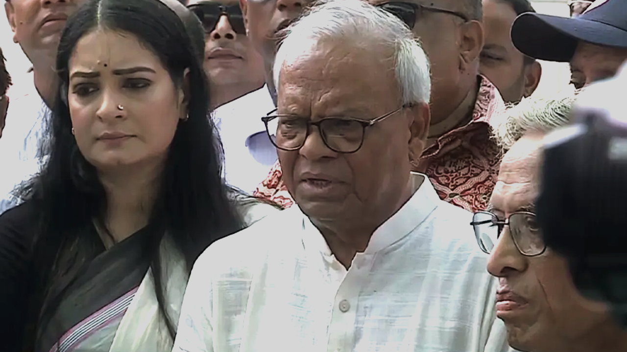 ভারপ্রাপ্ত মহাসচিব ও প্রধানমন্ত্রীর উপদেষ্টা রুহুল কবির রিজভী-010130-NewsEdge24