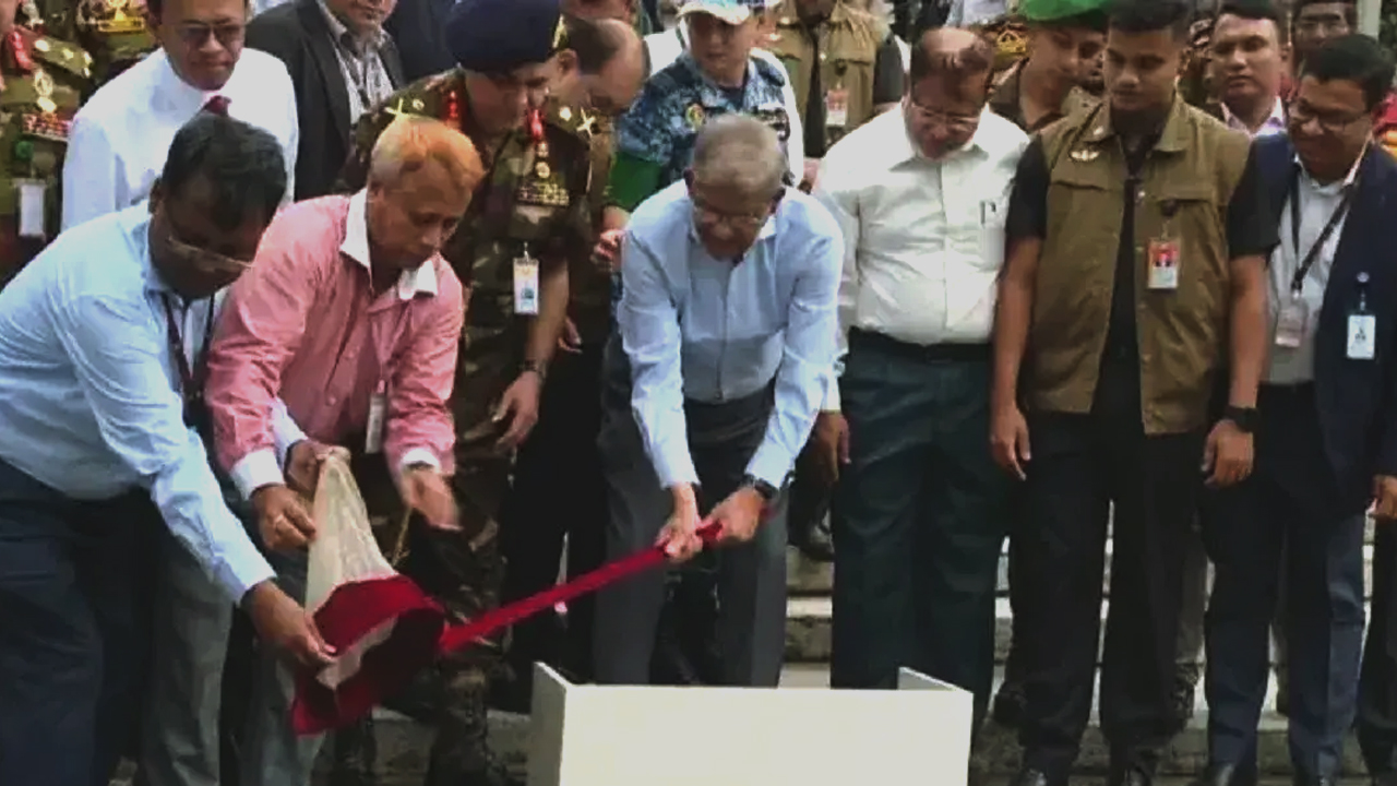 সিংহ পুকুরে মাছের পোনা অবমুক্ত করলেন রাষ্ট্রপতি-010-NewsEdge24